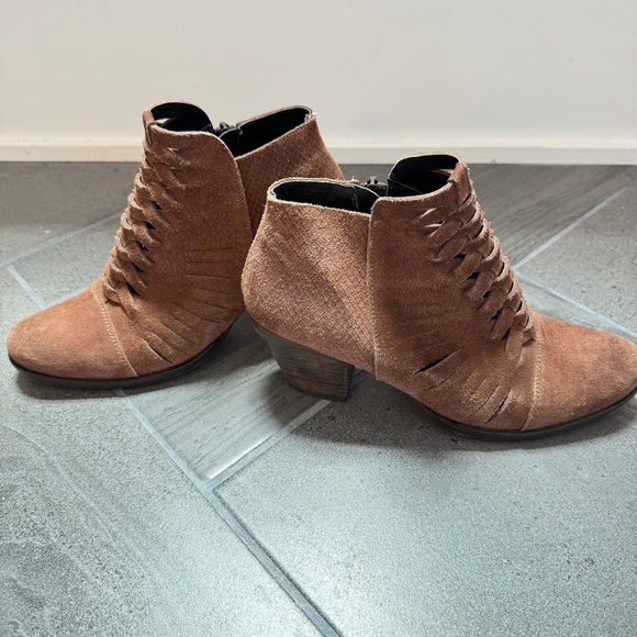 Free People Suede Crisscross Ankle Booties 7.5 - Picture 7 of 7